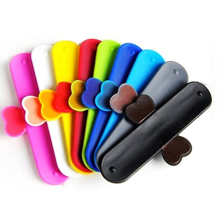 Silicone Retractable Phone Holder