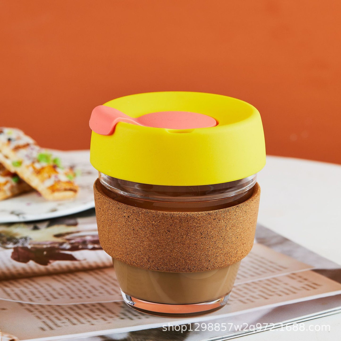 Silica Gel Glass Coffee Cup With Silica Strap Gripping Slanted Cap